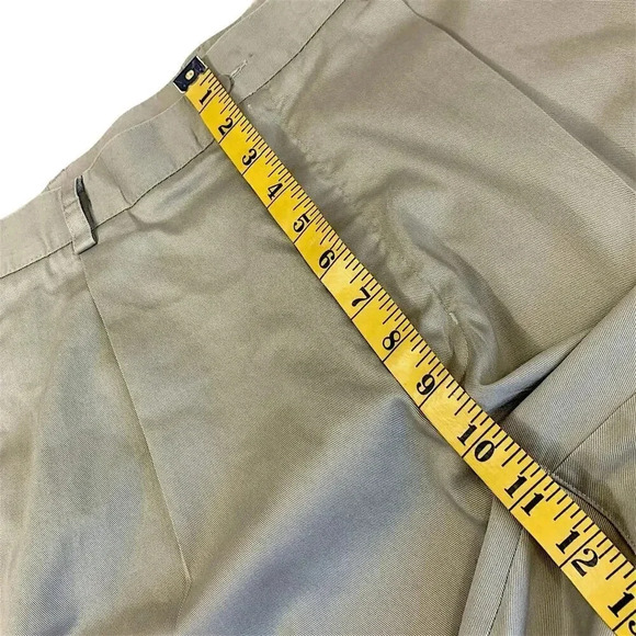 Nike Classic Chino Golf Bermuda Shorts Pleated Size 32 M Khaki Tan Cotton Blend - Picture 13 of 16